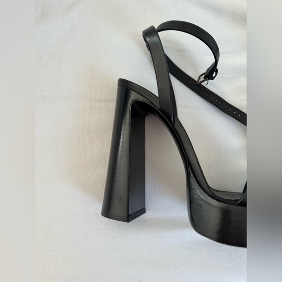 SAINT LAURENT
Platz leather platform - Picture 14 of 16